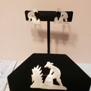 Vintage MOP Brooch/Earring Set